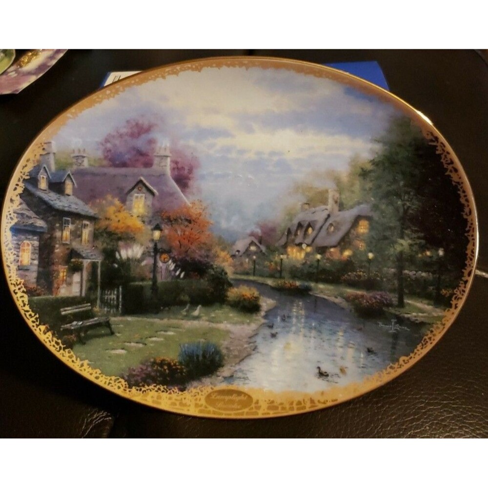 Thomas Kincade Collectable Plate Lamplight Brooke Gold Trim - Numbered